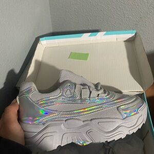 Kids Holographic Sneakers in Silver